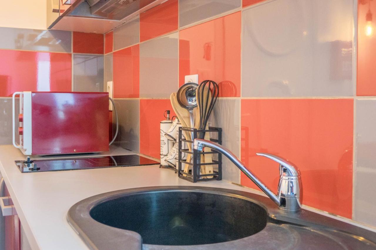 Studio Le Ligerien Saint-Denis-de lʼHôtel Buitenkant foto