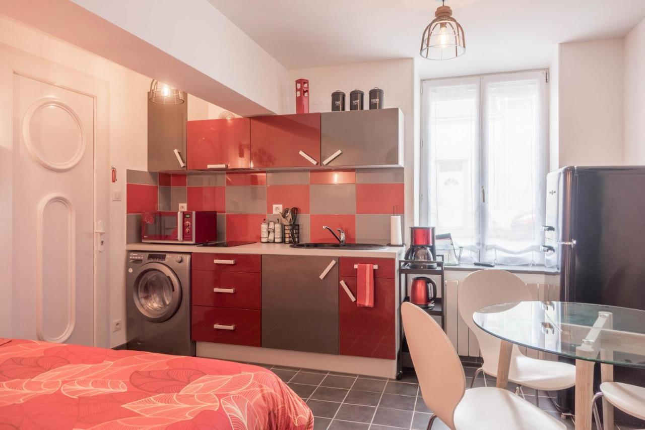 Studio Le Ligerien Saint-Denis-de lʼHôtel Buitenkant foto